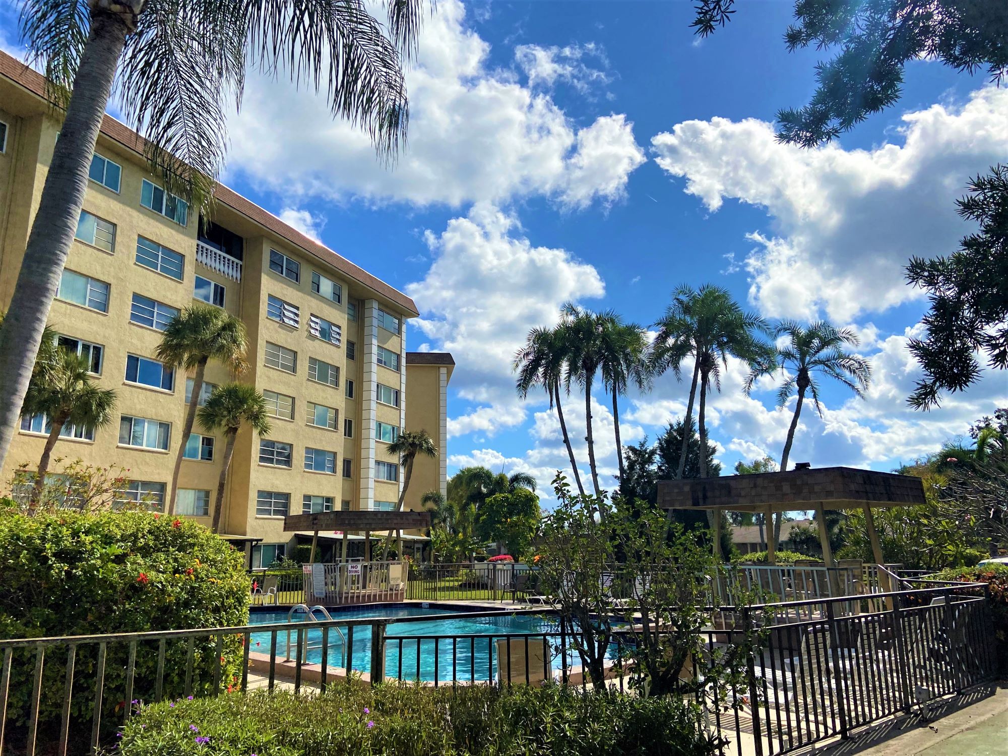 Ameri-Tech Companies Template 8